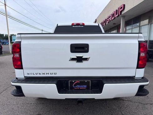 Used 2018 Chevrolet Silverado 1500 Custom w/ Custom Value Package AWD/4WD image 32
