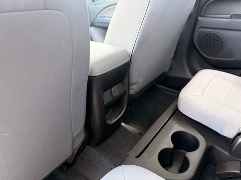 Used 2020 Chevrolet Colorado W/T w/ WT Convenience Package image 14