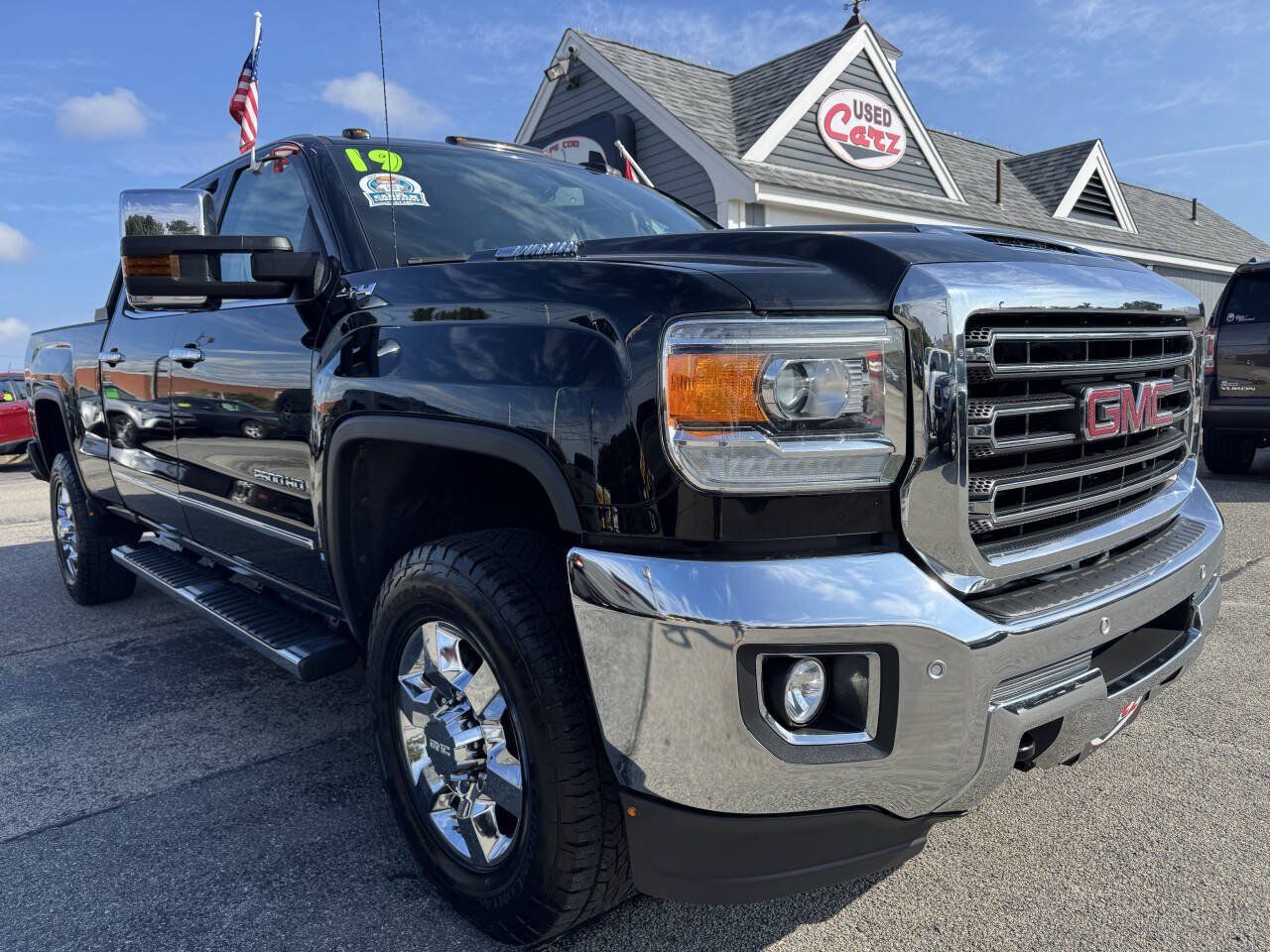 Used 2019 GMC Sierra 2500 SLT w/ Duramax Plus Package AWD/4WD image 1