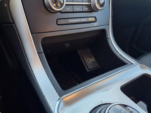 Used 2022 Ford Edge SEL w/ Convenience Package image 19