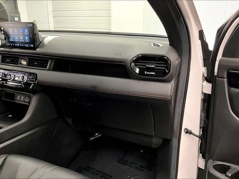 Used 2024 Honda Pilot TrailSport image 19
