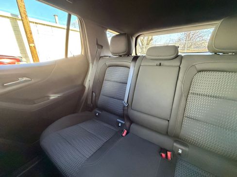 Used 2025 Chevrolet Equinox LT image 38