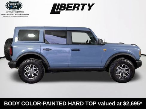 Used 2025 Ford Bronco Badlands AWD/4WD image 2