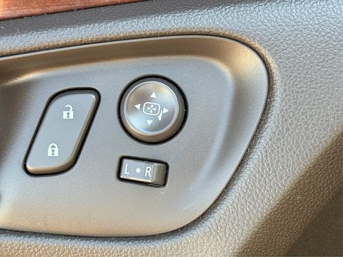 Used 2017 Buick Regal AWD image 14