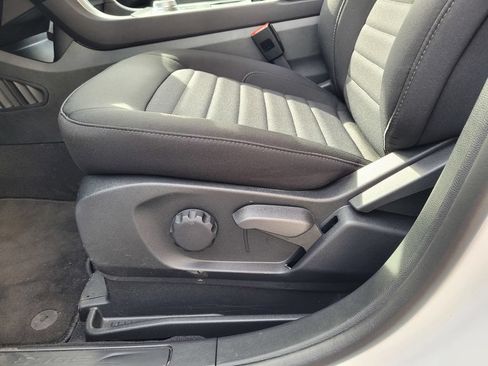 New 2024 Ford Edge SE w/ Black Appearance Package AWD/4WD image 7