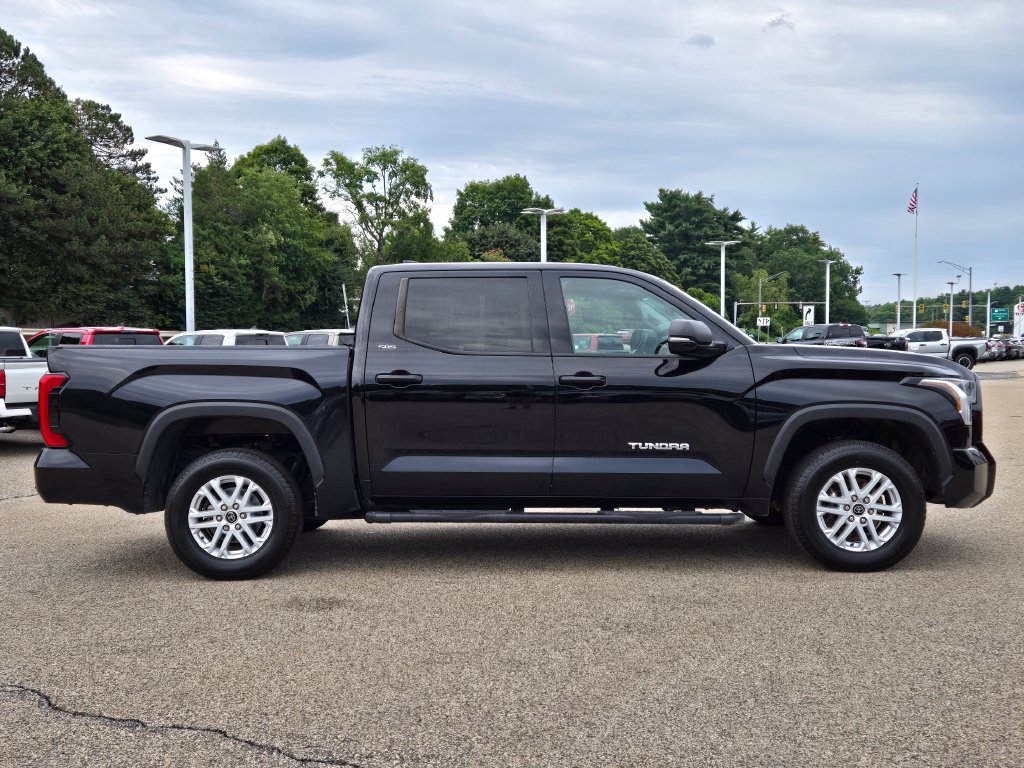 Used 2023 Toyota Tundra SR5 w/ SR5 Premium Package AWD/4WD image 7