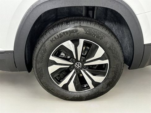 New 2026 Volkswagen Atlas SE image 24