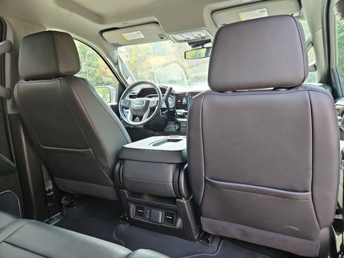 Used 2025 GMC Sierra 1500 SLT image 18