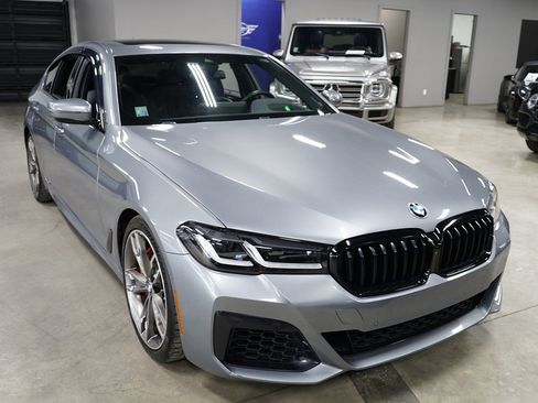 Used 2023 BMW M550i xDrive w/ Executive Package AWD/4WD image 7