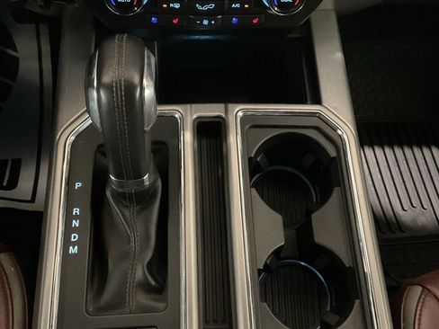 Used 2018 Ford F150 Platinum w/ Equipment Group 701A Luxury image 18