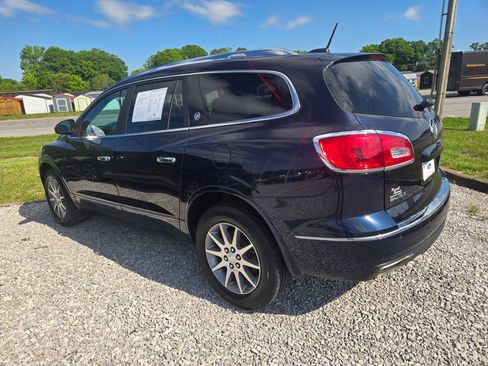 Used 2017 Buick Enclave Convenience FWD image 3