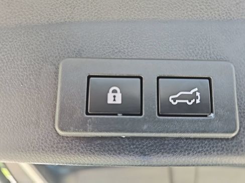 Used 2023 Subaru Ascent Touring AWD/4WD image 34