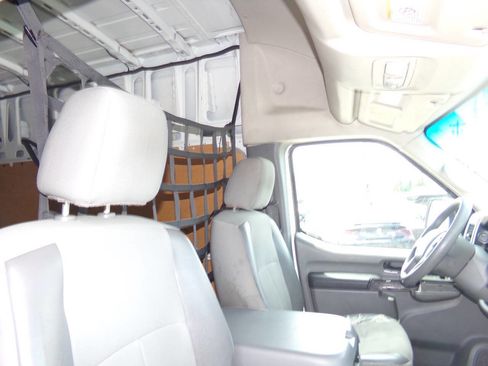 Used 2016 Nissan NV 2500 SL w/ Technology Package image 12