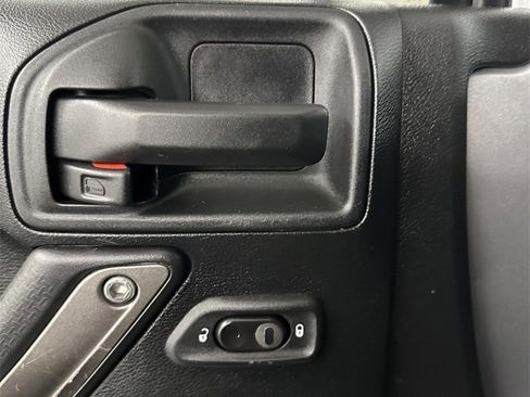 Used 2017 Jeep Wrangler Unlimited Sport w/ Quick Order Package 24S image 10