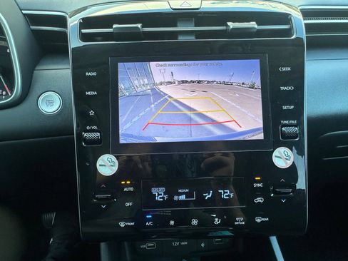Used 2024 Hyundai Tucson SEL FWD image 12