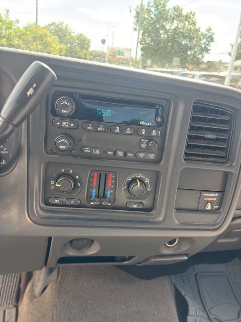 Used 2003 GMC Sierra 1500 SLE w/ Off-Road Package AWD/4WD image 15