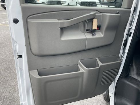 New 2025 Chevrolet Express 2500 Work Van w/ Driver Convenience Package image 16