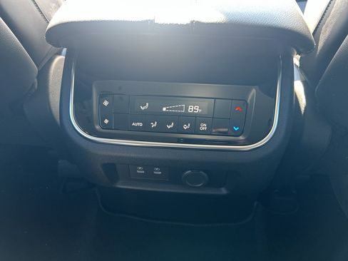 New 2026 Nissan Armada SV image 15