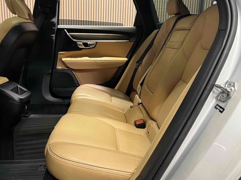 Used 2020 Volvo V90 T6 Cross Country AWD/4WD image 34