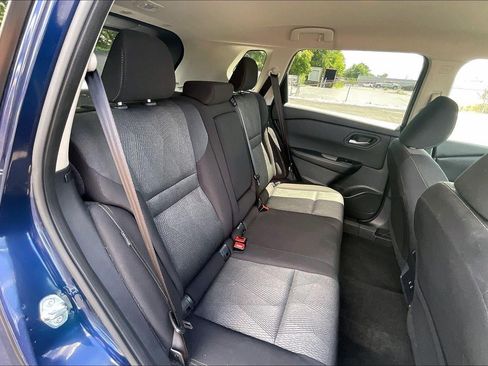 Used 2025 Nissan Rogue SV AWD/4WD image 24