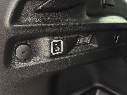 Certified 2023 Jeep Grand Cherokee L Limited image 12