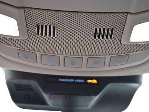Used 2024 Ford Expedition XLT AWD/4WD image 31
