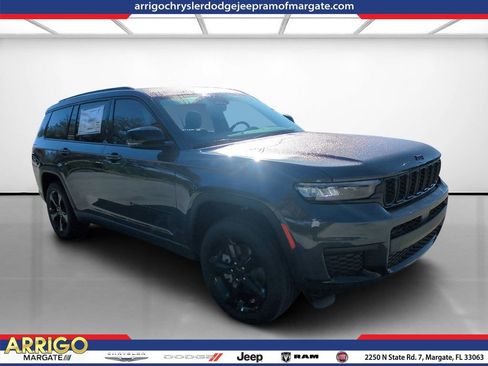 New 2025 Jeep Grand Cherokee L Altitude AWD/4WD image 1