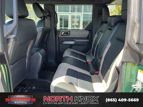 Used 2023 Ford Bronco Wildtrak AWD/4WD image 13