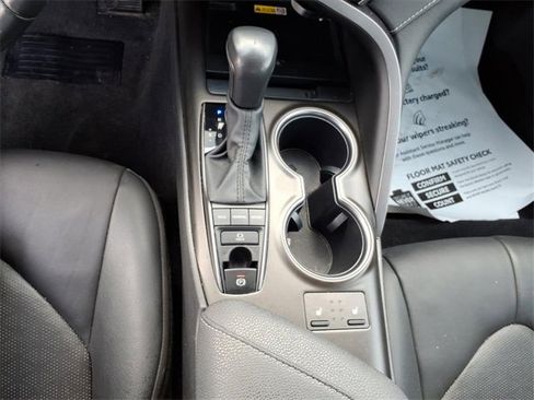 Used 2023 Toyota Camry XSE image 16