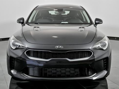 Used 2019 Kia Stinger image 4