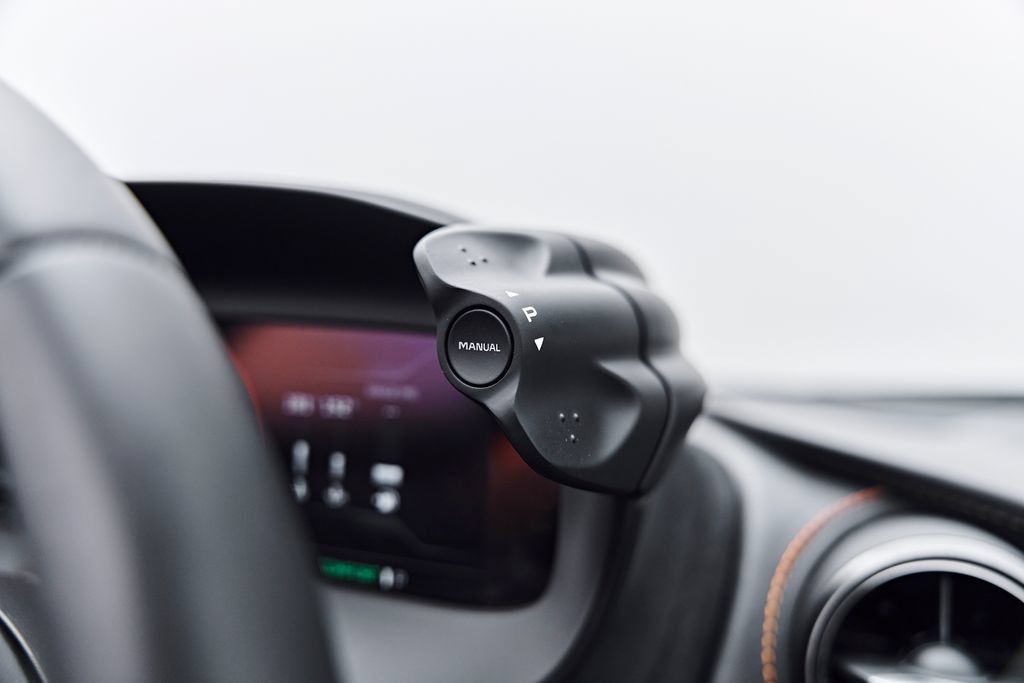 Used 2025 McLaren 750S Spider RWD image 76
