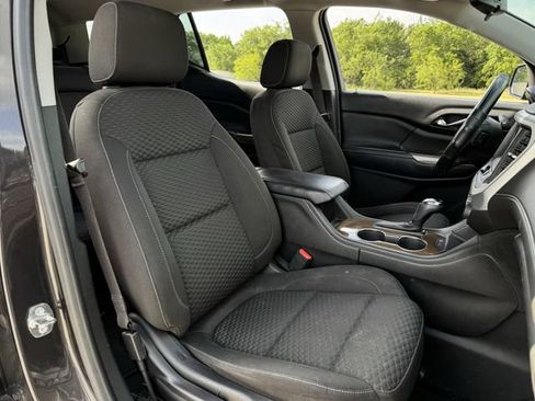 Used 2018 GMC Acadia SLE FWD image 30