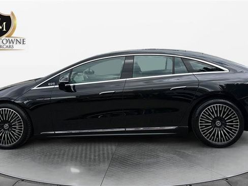 Used 2023 Mercedes-Benz EQS 580 4MATIC Sedan image 2