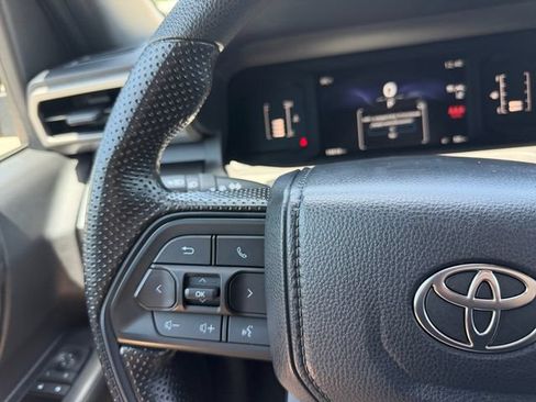 Certified 2026 Toyota Tacoma SR5 AWD/4WD image 26