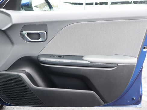 Certified 2025 Kia K4 EX image 32