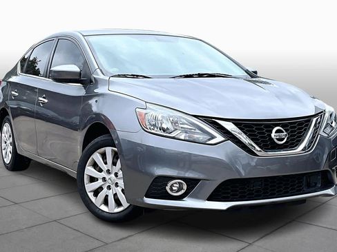 Used 2019 Nissan Sentra S image 3