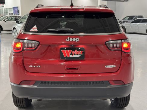 Used 2024 Jeep Compass Latitude image 19