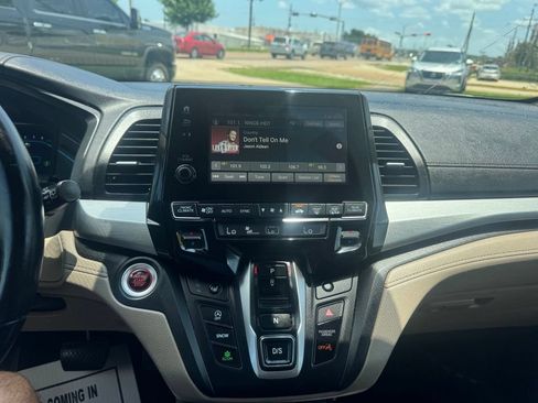 Used 2021 Honda Odyssey EX-L image 18