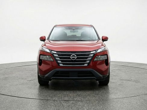 Used 2025 Nissan Rogue SV AWD/4WD image 2