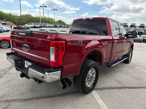 Used 2019 Ford F250 XLT w/ XLT Premium Package AWD/4WD image 7