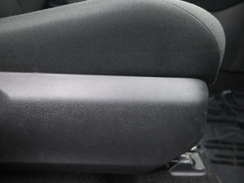 Used 2024 Toyota RAV4 XLE FWD image 12