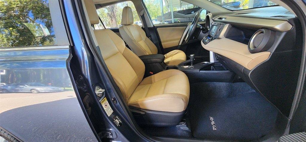 Used 2014 Toyota RAV4 Limited w/ Technology Package FWD image 24