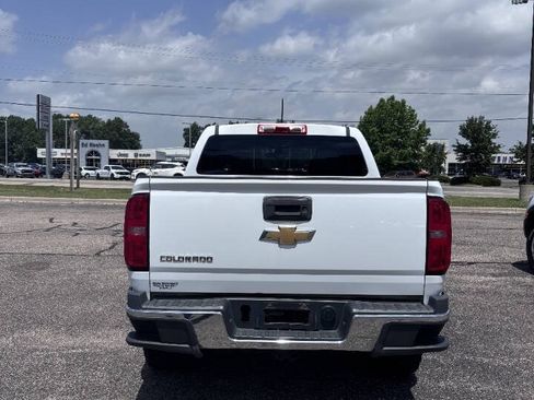 Used 2015 Chevrolet Colorado W/T w/ WT Convenience Package AWD/4WD image 7