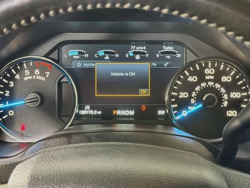 Used 2017 Ford F150 Lariat w/ Max Trailer Tow Package AWD/4WD image 13