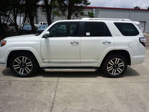 Used 2022 Toyota 4Runner Limited RWD image 19