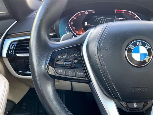 Used 2022 BMW 530i xDrive AWD/4WD image 24