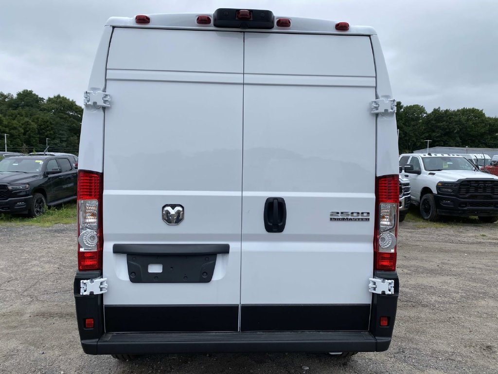 New 2026 RAM ProMaster 2500 w/ Convenience Group FWD image 4