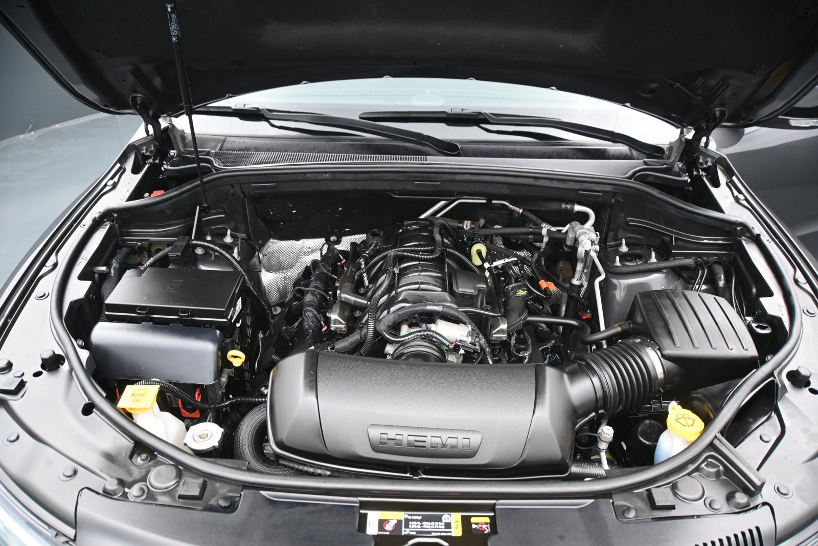 Used 2025 Dodge Durango R/T AWD/4WD image 28