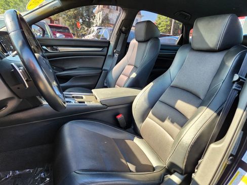 Used 2020 Honda Accord Sport image 10