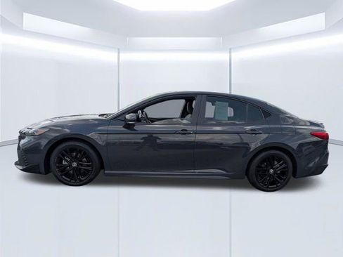 Used 2025 Toyota Camry SE w/ Multimedia Upgrade Package FWD image 7
